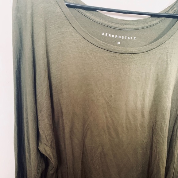 Green long sleeve - Picture 2 of 4